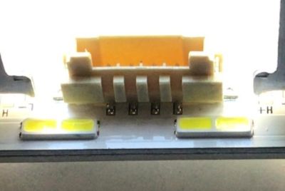 LED PARA TV SAMSUNG / NUMERO DE PARTE BN96-52597A / LM41-01041A / LM4101041A / Q500C-64 / L1_AU8/9K_E0 / BN61-17491A / BN61-17491A001 / PANEL CY-SA050HGAV4H / MODELOS HG50AU800NFXZA / UN50AU8000FXZA / (MEDIDAS 1.09M X 15CM) - Imagen 4